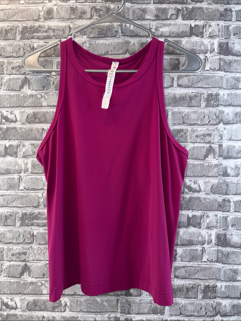 lululemon athletica Women's Tank Top - Magenta